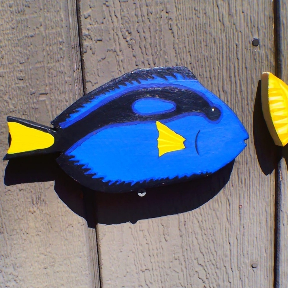 Handcrafted Fish Wall Decor Set - Picture 4 of 7
